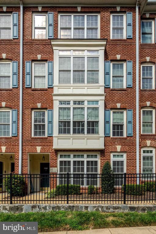 4569 WHITTEMORE Unit: 1321