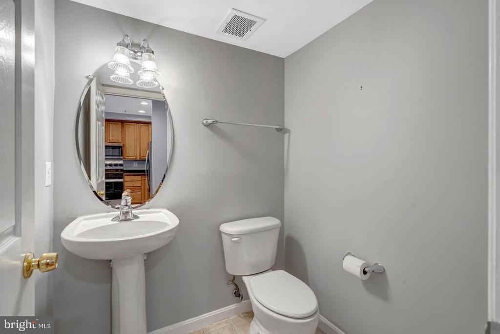4569 WHITTEMORE Unit: 1321
