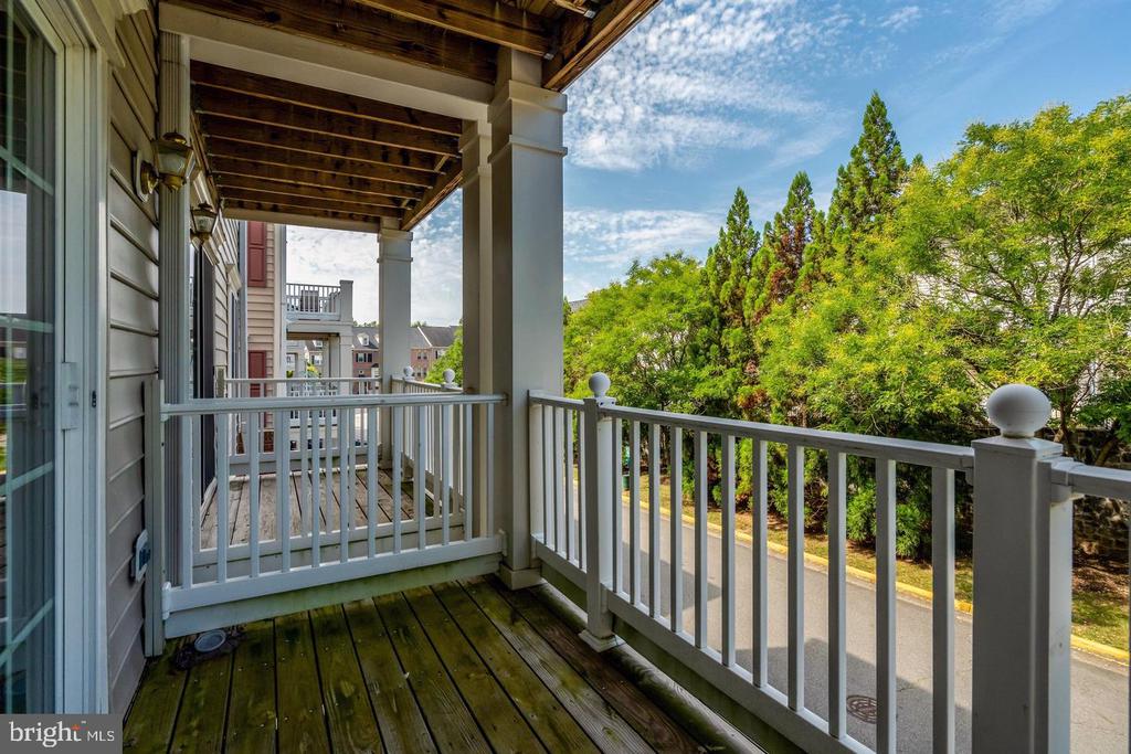 4569 WHITTEMORE Unit: 1321