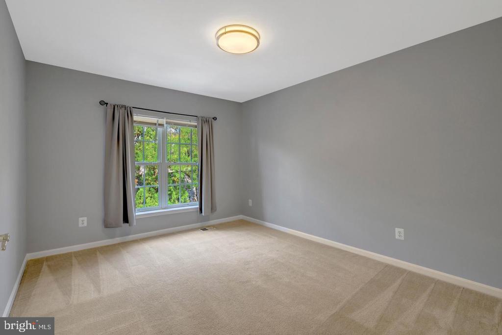 4569 WHITTEMORE Unit: 1321