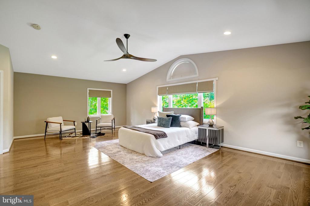 7113 CAROL LANE