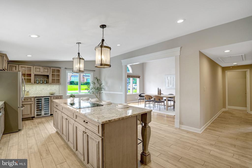 7113 CAROL LANE