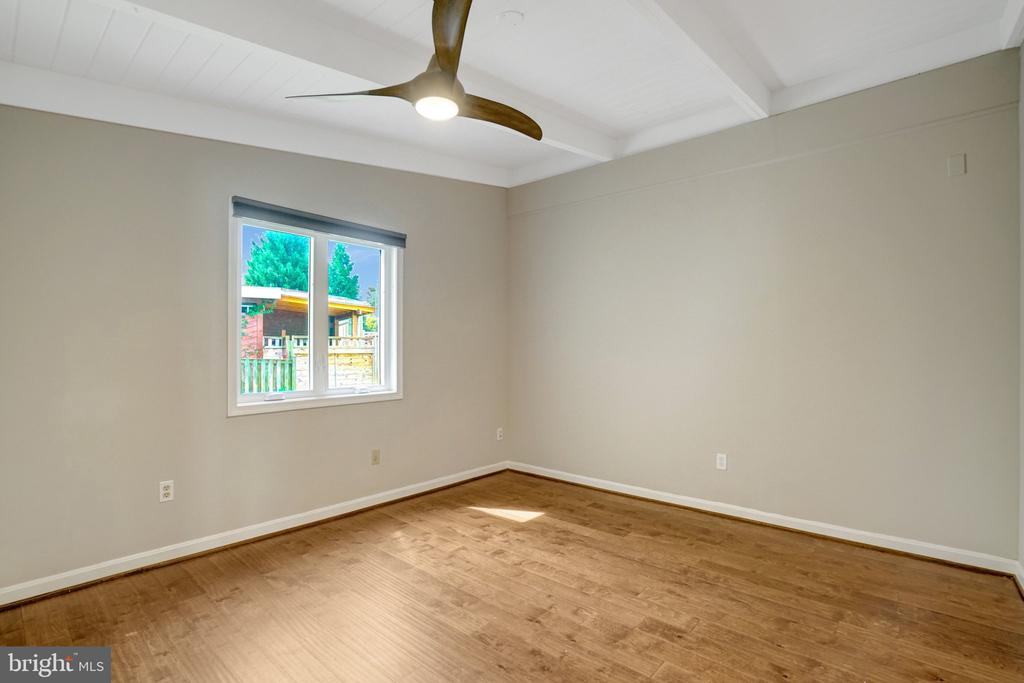 7113 CAROL LANE