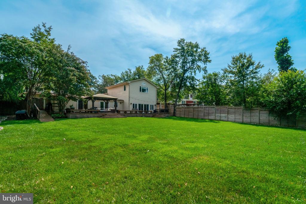 7113 CAROL LANE
