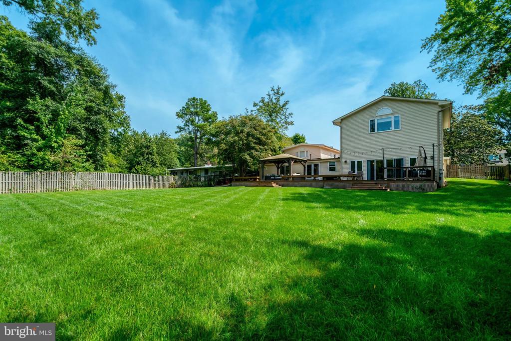 7113 CAROL LANE