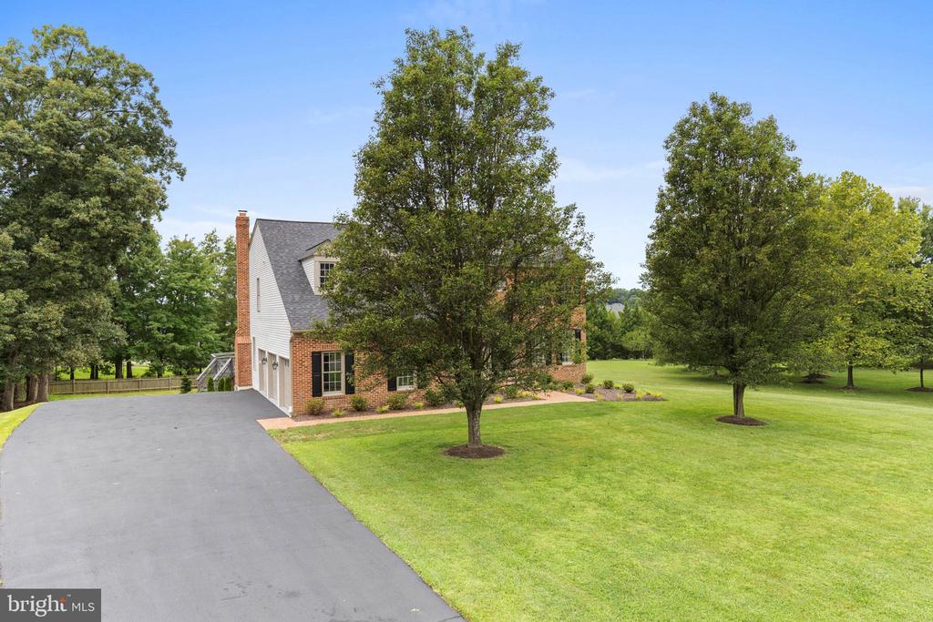 3454 VIRGINIA OAKS DRIVE