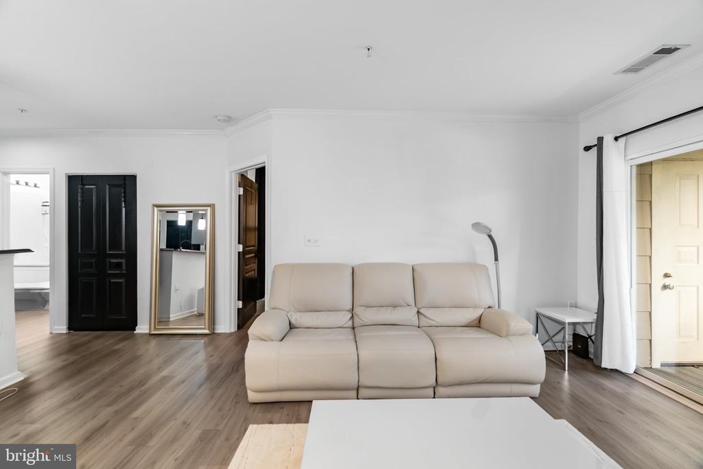 12919 ALTON SQUARE Unit: 202
