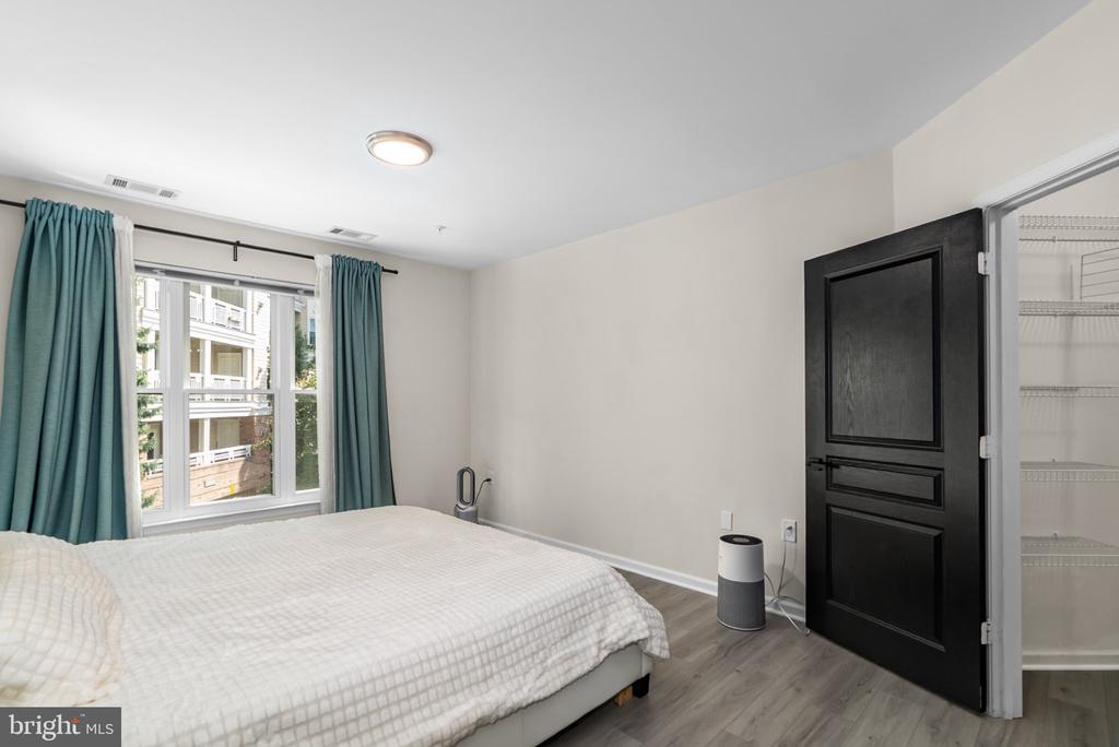 12919 ALTON SQUARE Unit: 202