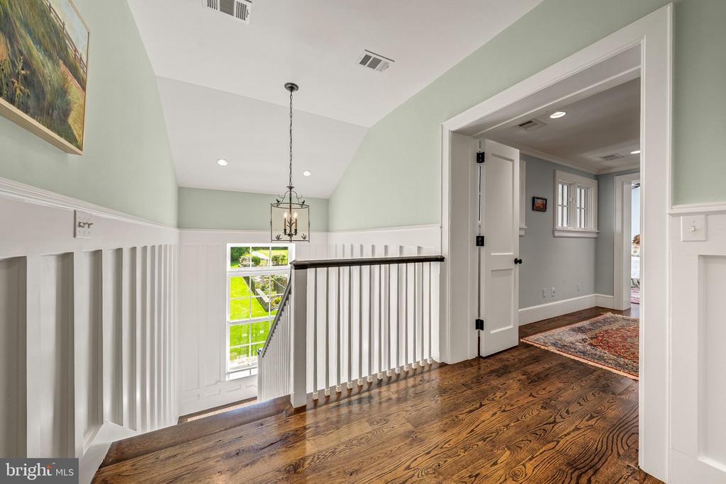 8133 GEORGETOWN PIKE