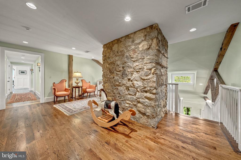8133 GEORGETOWN PIKE
