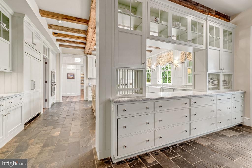 8133 GEORGETOWN PIKE