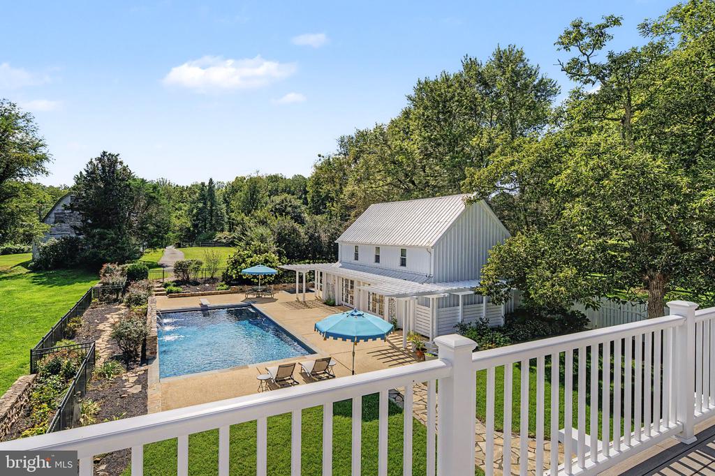 8133 GEORGETOWN PIKE