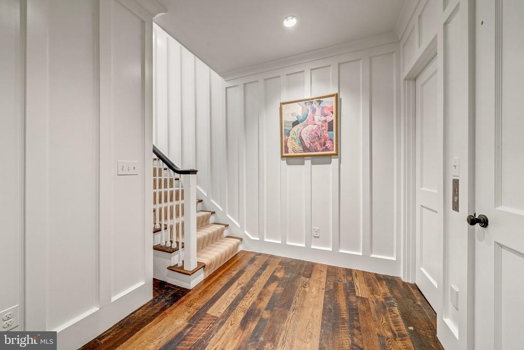 8133 GEORGETOWN PIKE