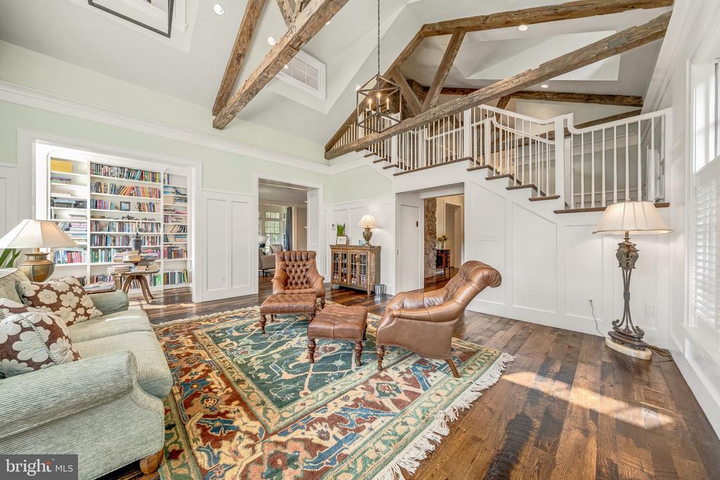 8133 GEORGETOWN PIKE