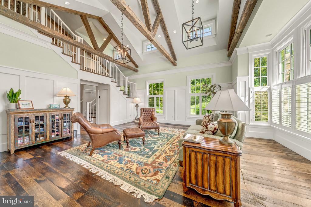 8133 GEORGETOWN PIKE