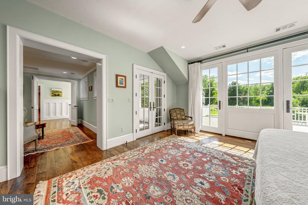 8133 GEORGETOWN PIKE