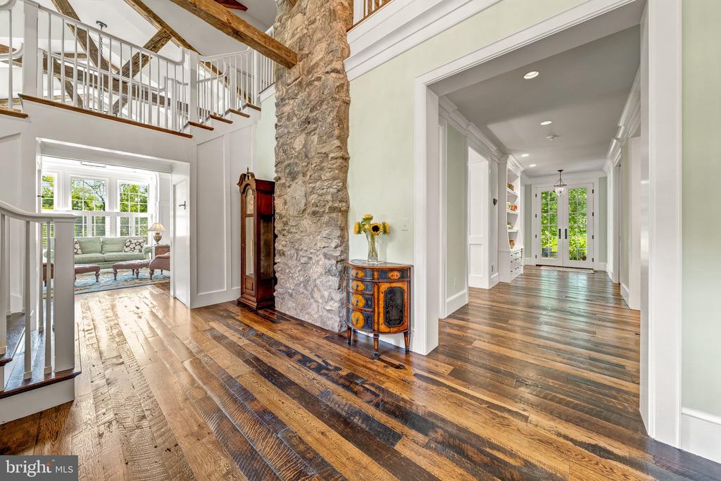 8133 GEORGETOWN PIKE