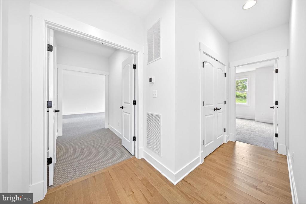 3913 VICTORIA OAKS TRAIL