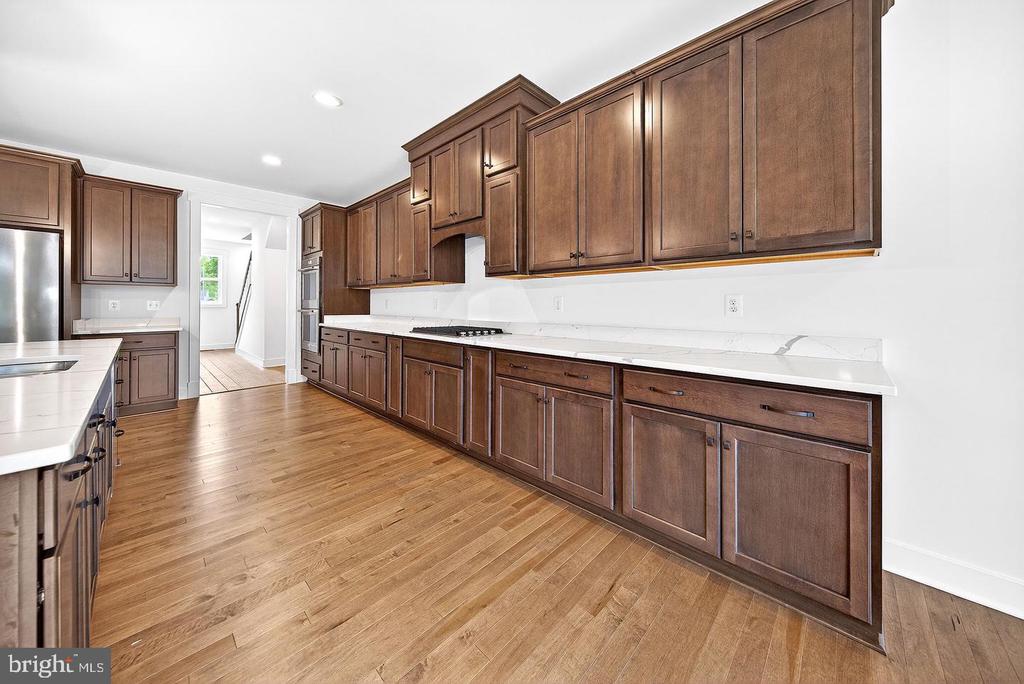 3913 VICTORIA OAKS TRAIL