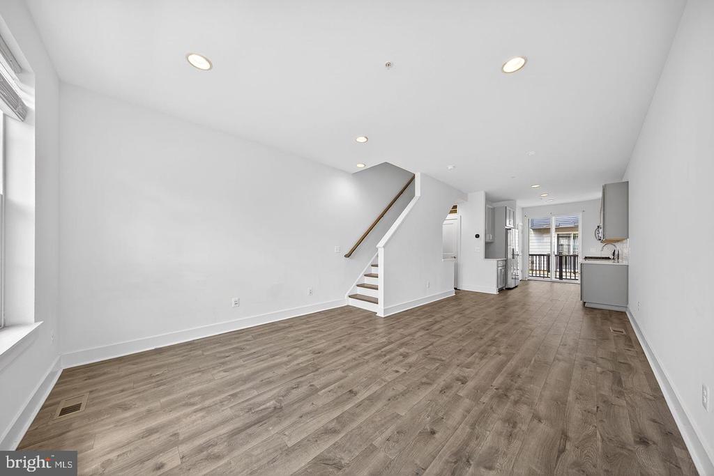 7348 BLADE DRIVE