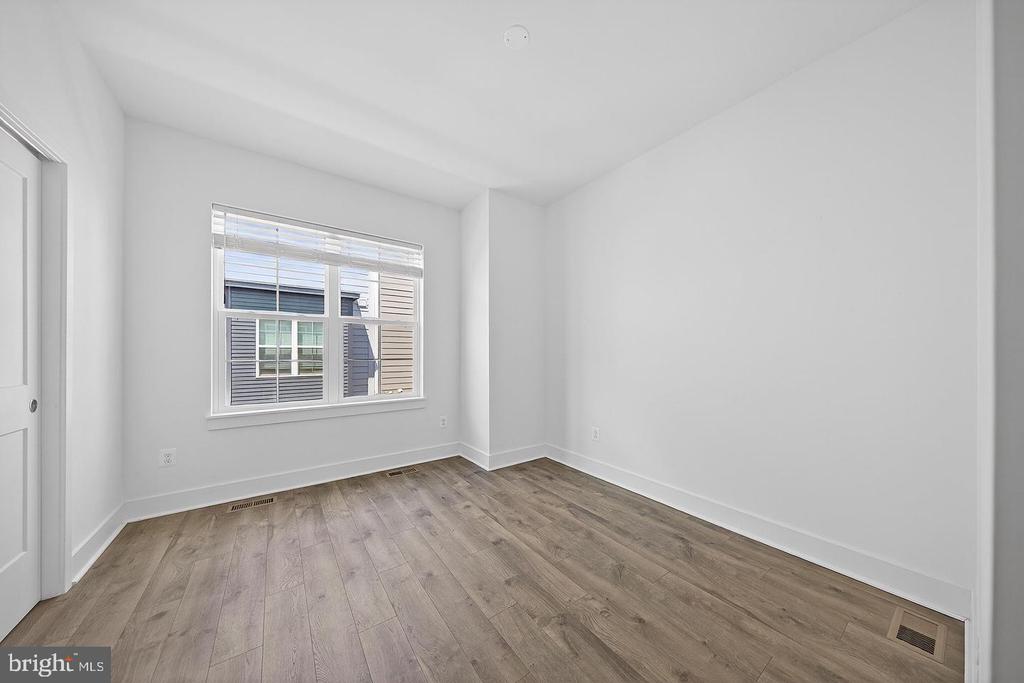 7348 BLADE DRIVE