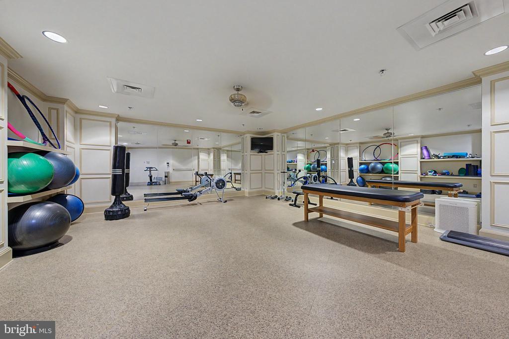 1450 EMERSON AVENUE Unit: 203