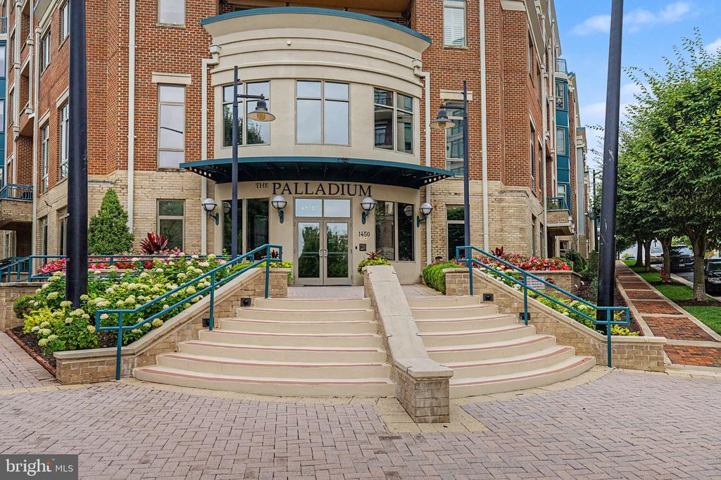 1450 EMERSON AVENUE Unit: 203