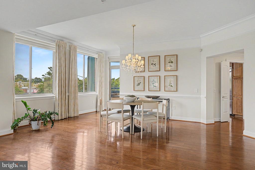 1450 EMERSON AVENUE Unit: 203