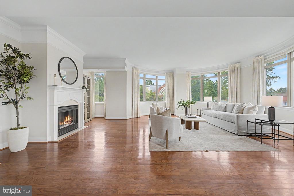 1450 EMERSON AVENUE Unit: 203