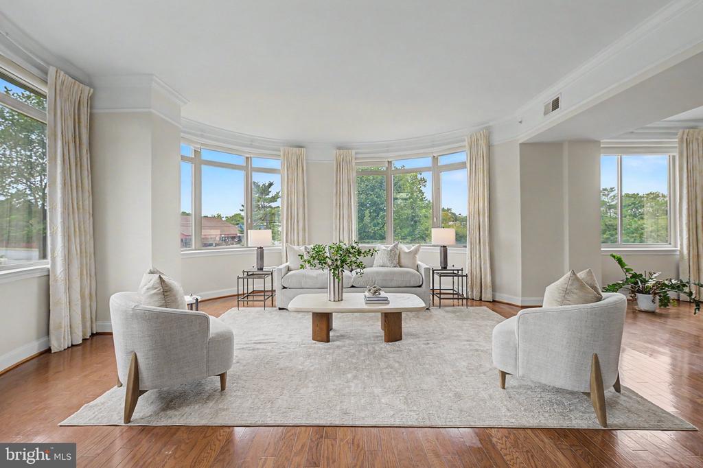1450 EMERSON AVENUE Unit: 203