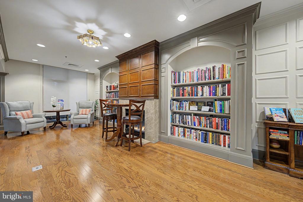 1450 EMERSON AVENUE Unit: 203