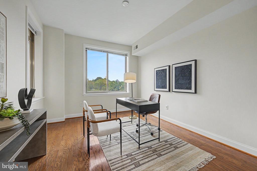 1450 EMERSON AVENUE Unit: 203