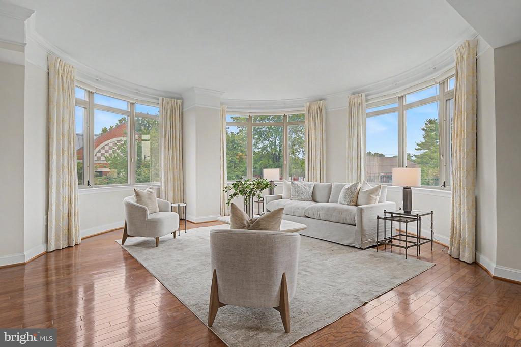 1450 EMERSON AVENUE Unit: 203