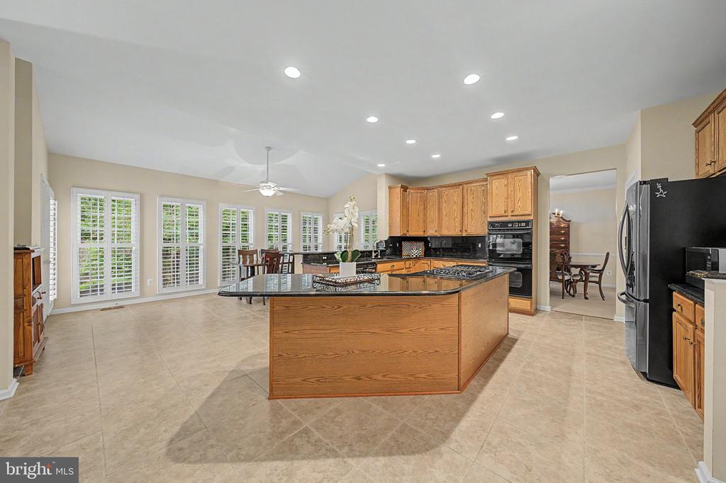 6854 CORDER LANE