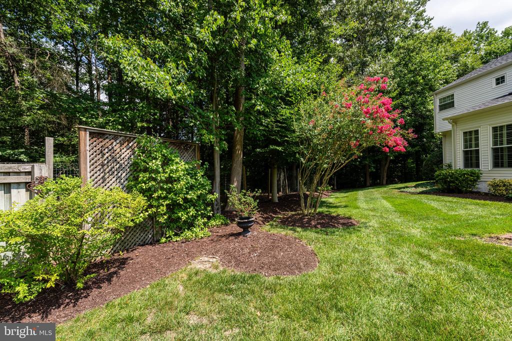 6854 CORDER LANE