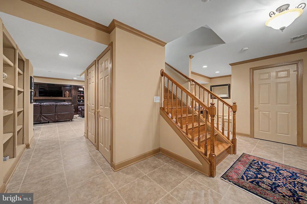6854 CORDER LANE