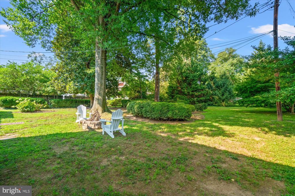 6422 BOULEVARD VIEW