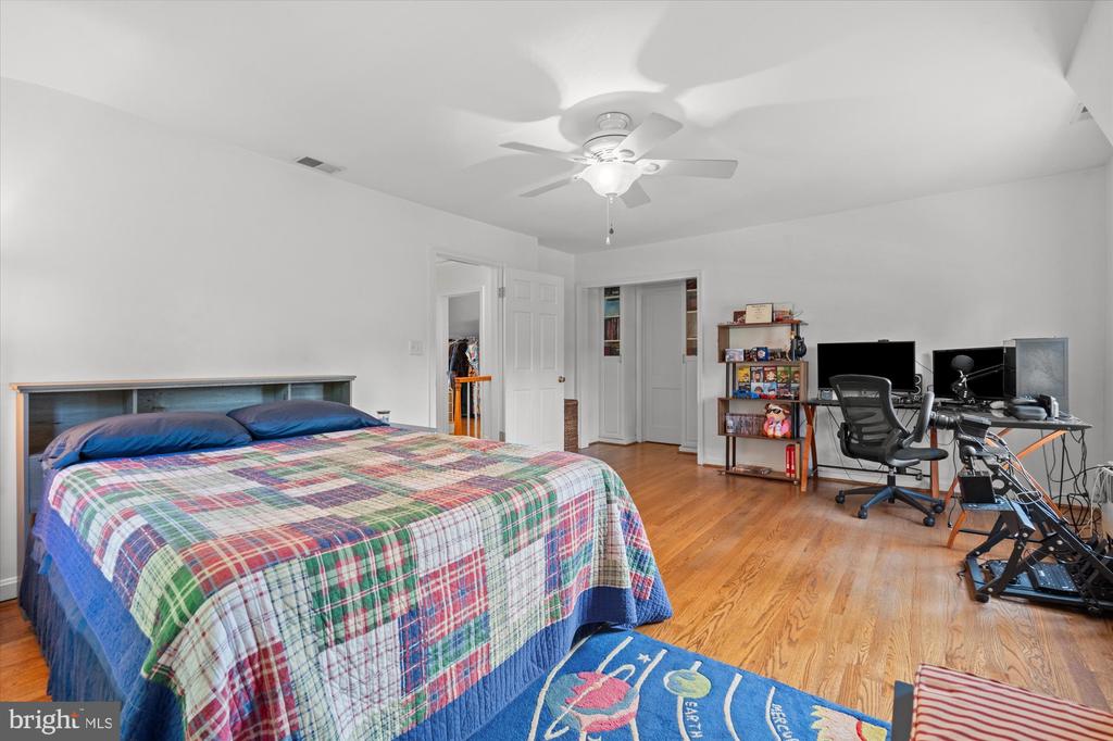 6422 BOULEVARD VIEW