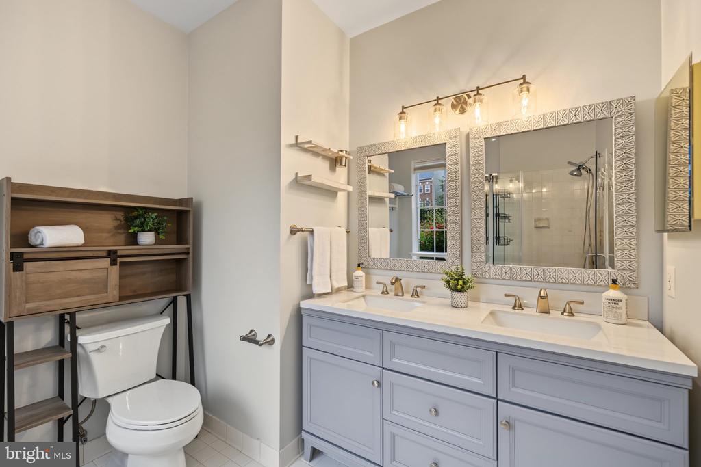 6481 CHEYENNE DRIVE Unit: 102