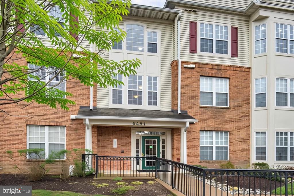 6481 CHEYENNE DRIVE Unit: 102