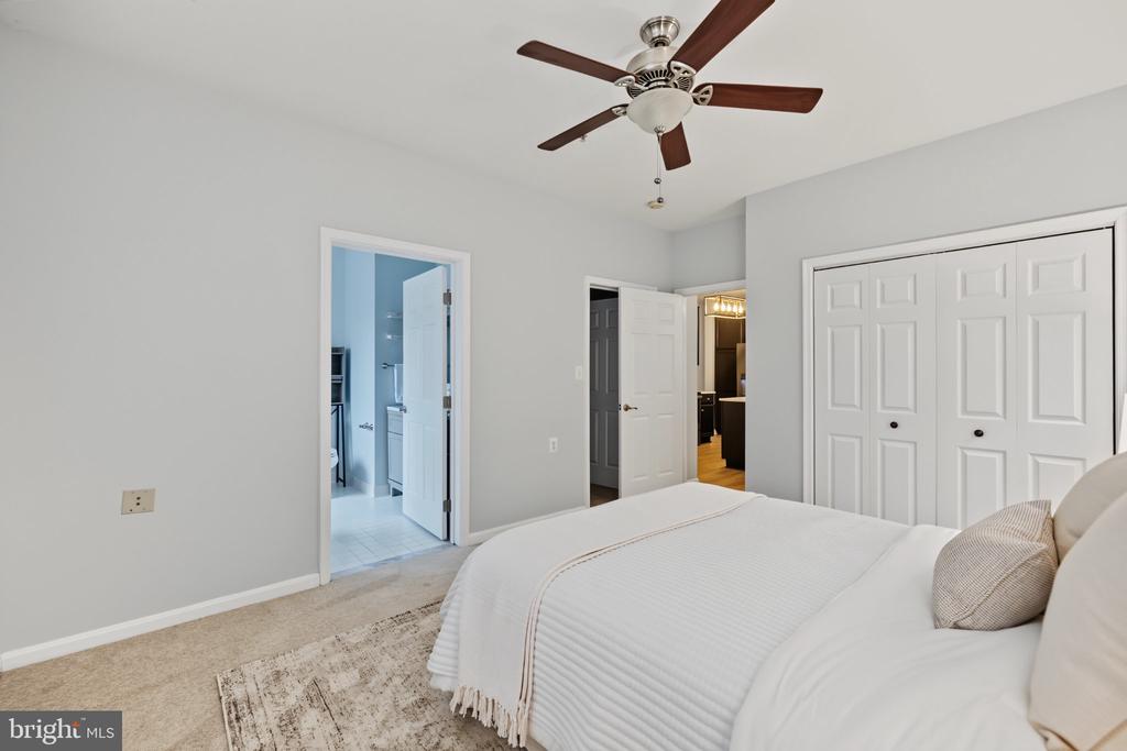 6481 CHEYENNE DRIVE Unit: 102