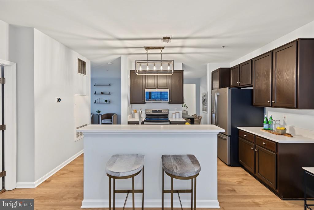 6481 CHEYENNE DRIVE Unit: 102