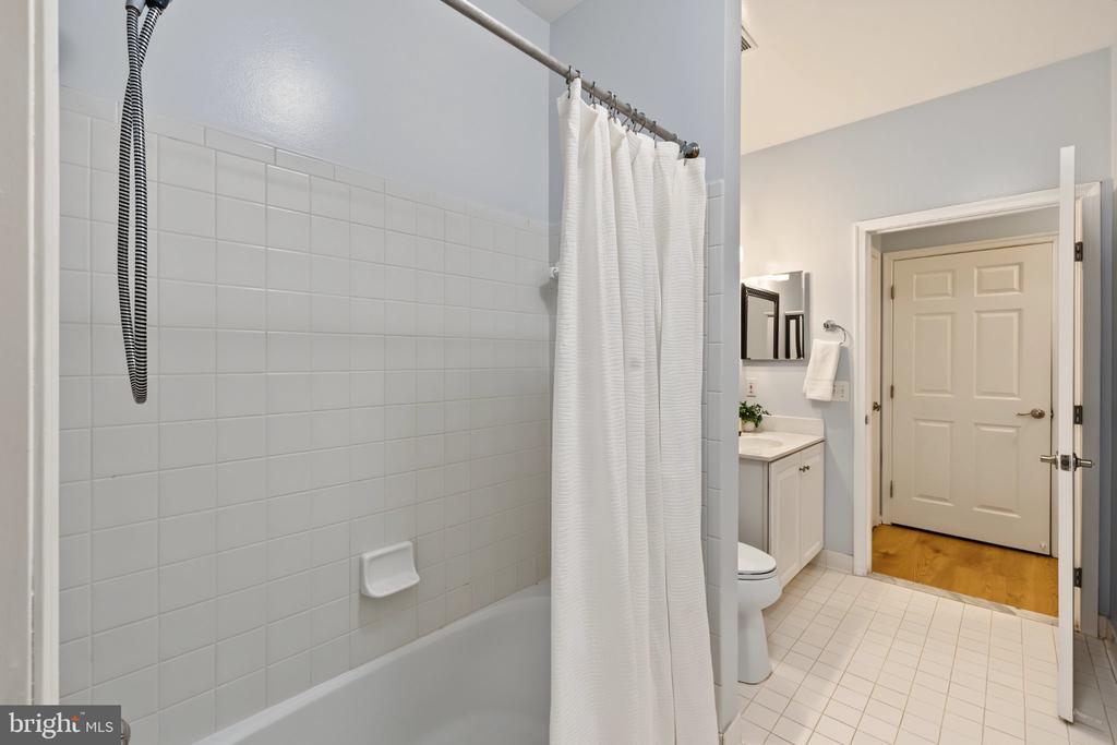 6481 CHEYENNE DRIVE Unit: 102