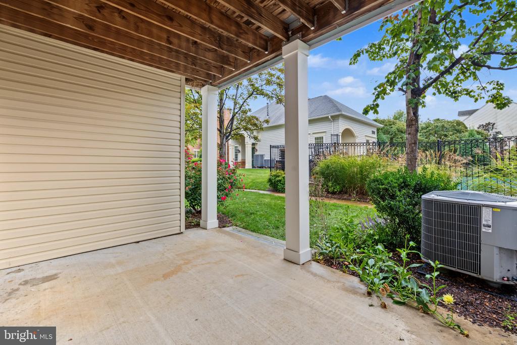 6481 CHEYENNE DRIVE Unit: 102