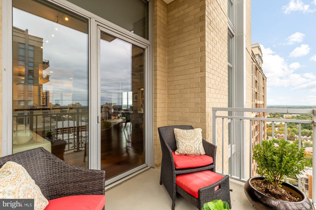 11990 MARKET STREET Unit: 1815