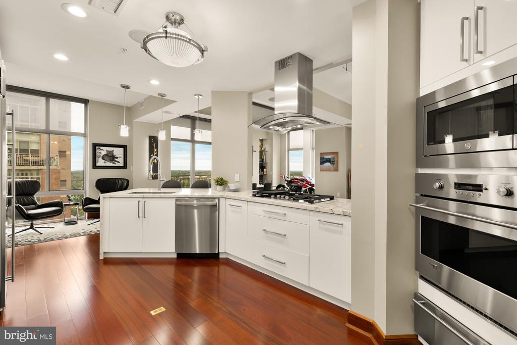 11990 MARKET STREET Unit: 1815