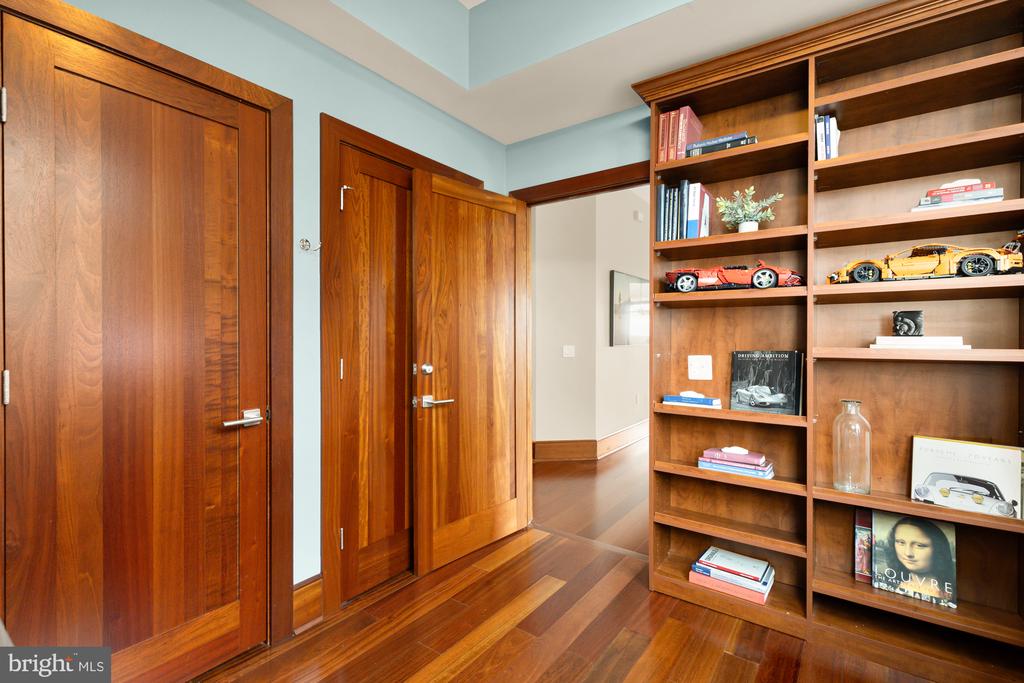 11990 MARKET STREET Unit: 1815