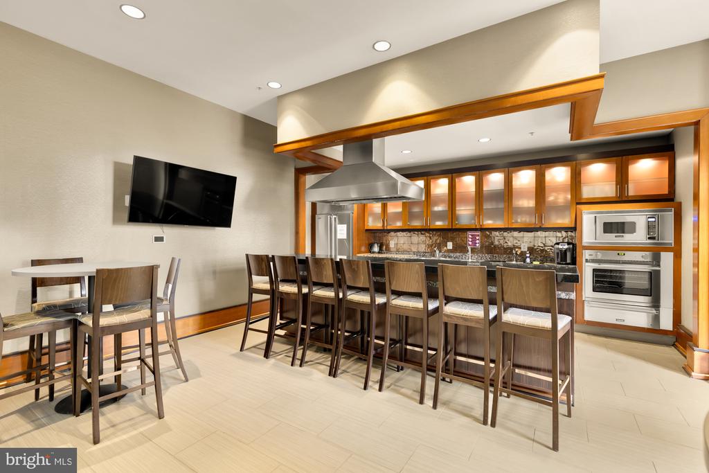 11990 MARKET STREET Unit: 1815