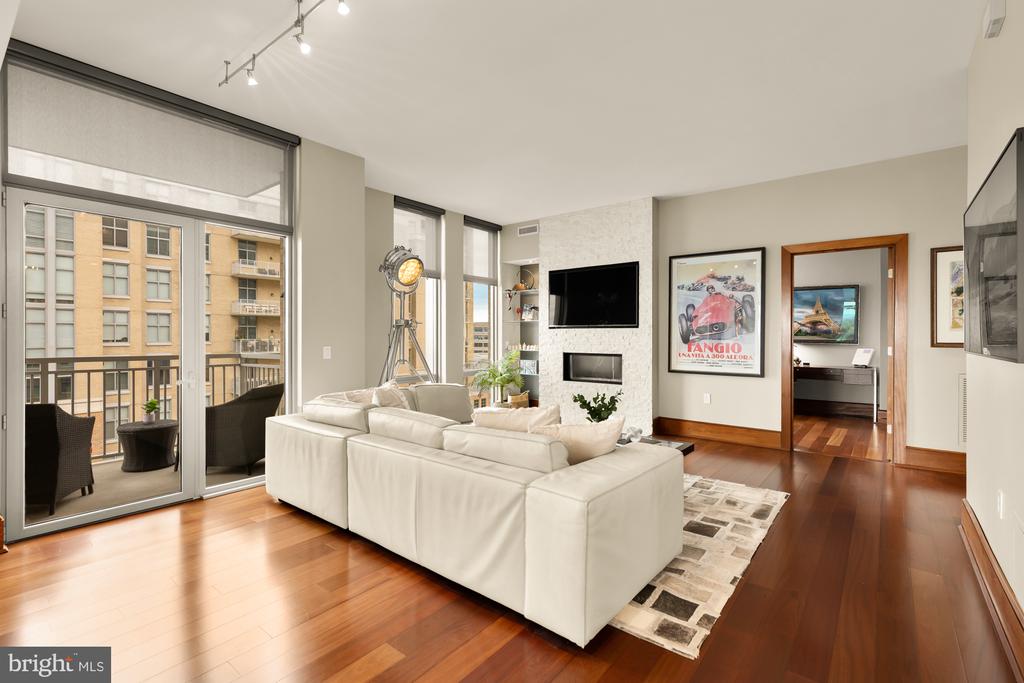11990 MARKET STREET Unit: 1815