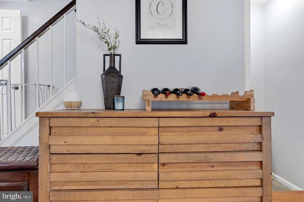 7033 SOLOMON SEAL COURT
